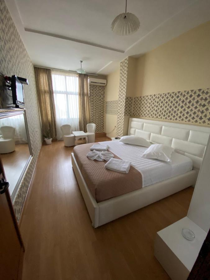 Hotel Arberia Тирана Экстерьер фото