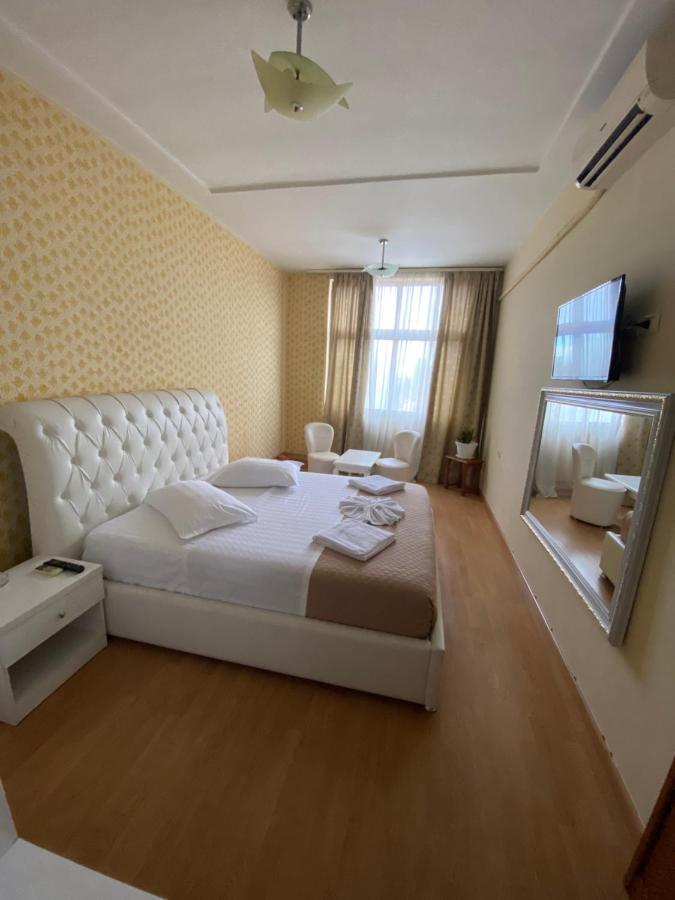 Hotel Arberia Тирана Экстерьер фото
