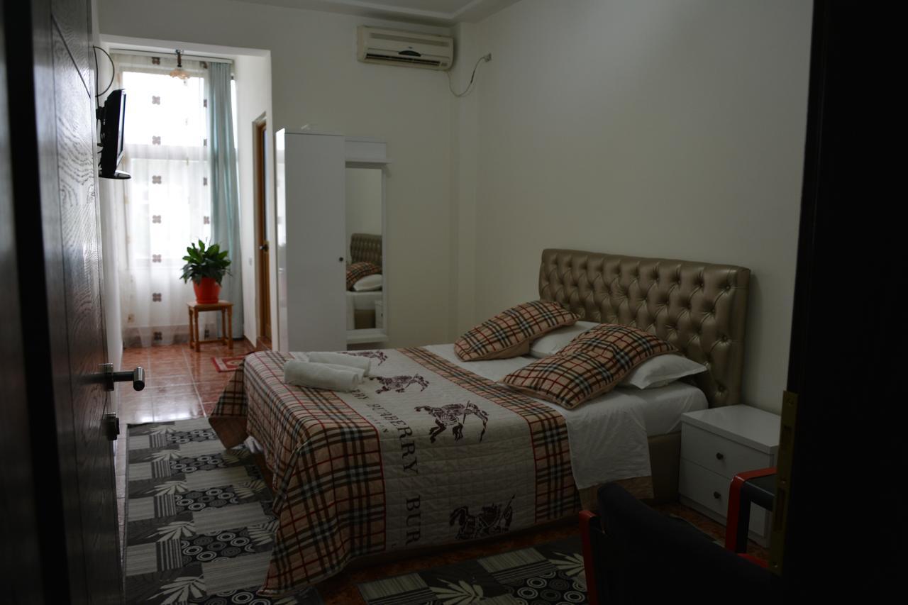 Hotel Arberia Тирана Экстерьер фото